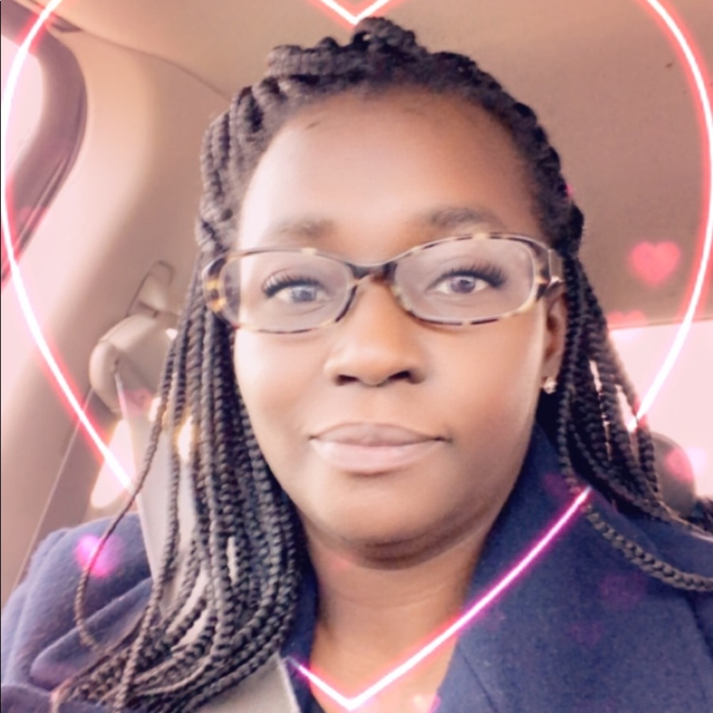 Meet your Posher, Cynthia